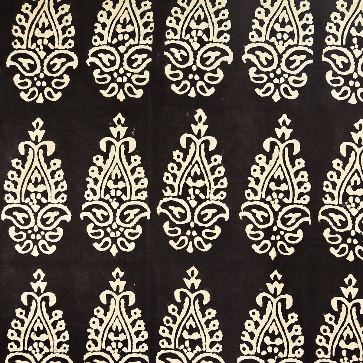 pure-cotton-bagru-black-with-big-motif-hand-block-print-fabric