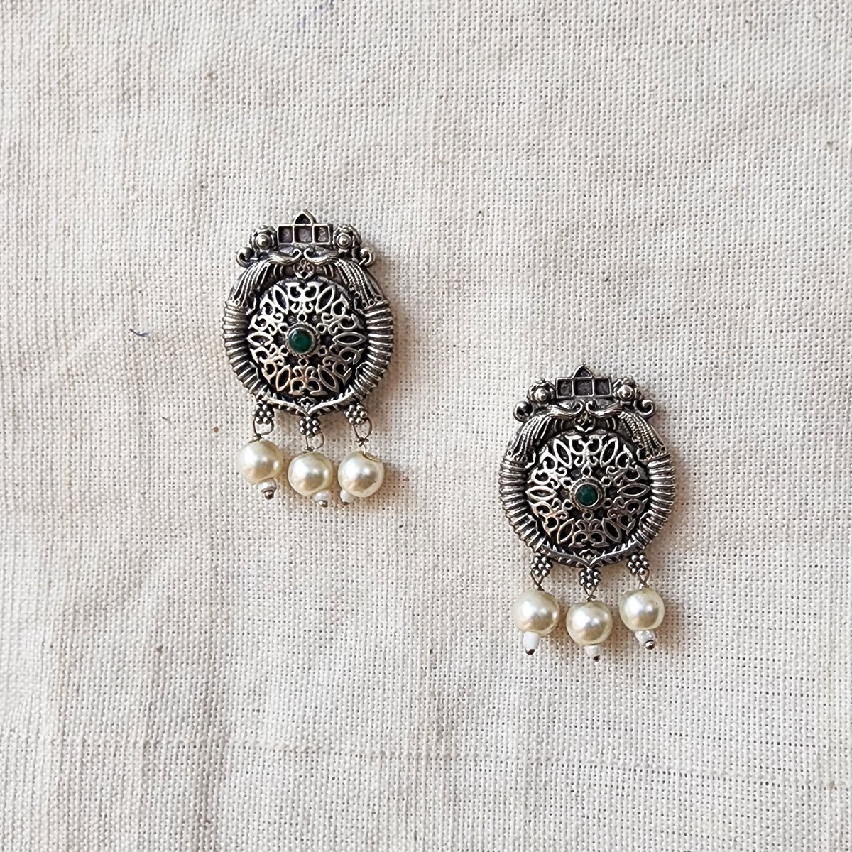 balamani-silver-stud-with-pearls-german-oxidised-earring
