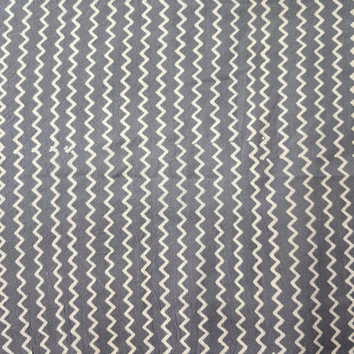 pure-cotton-gamthi-grey-with-cream-zig-zag-hand-block-print-fabric