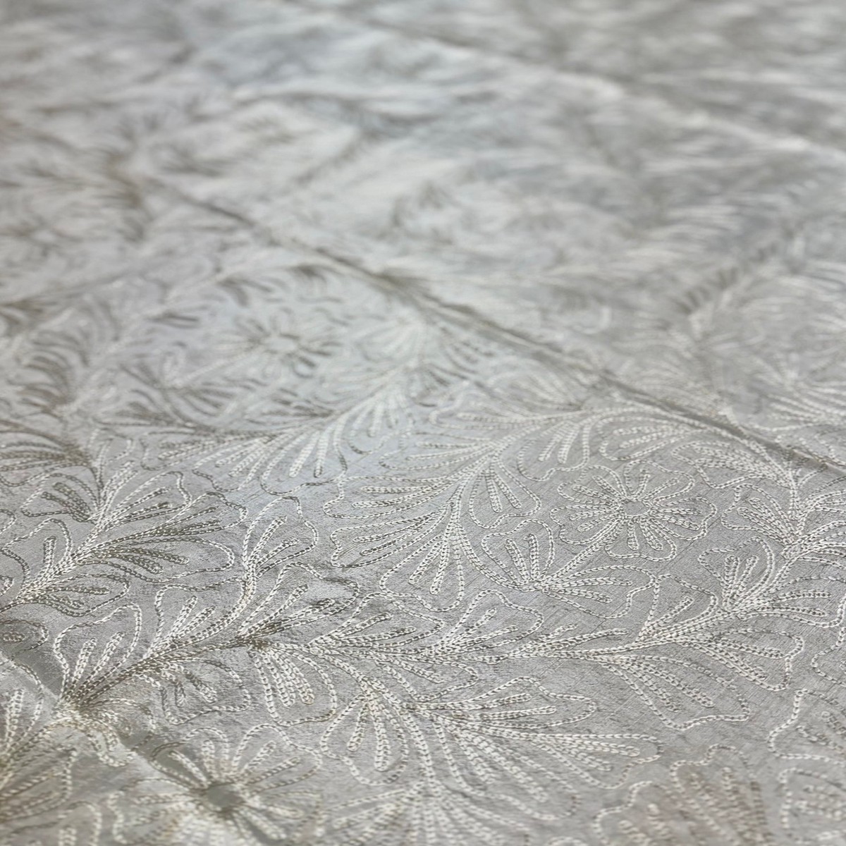 small-scale-flower-embroidery-on-white-dupioni-silk