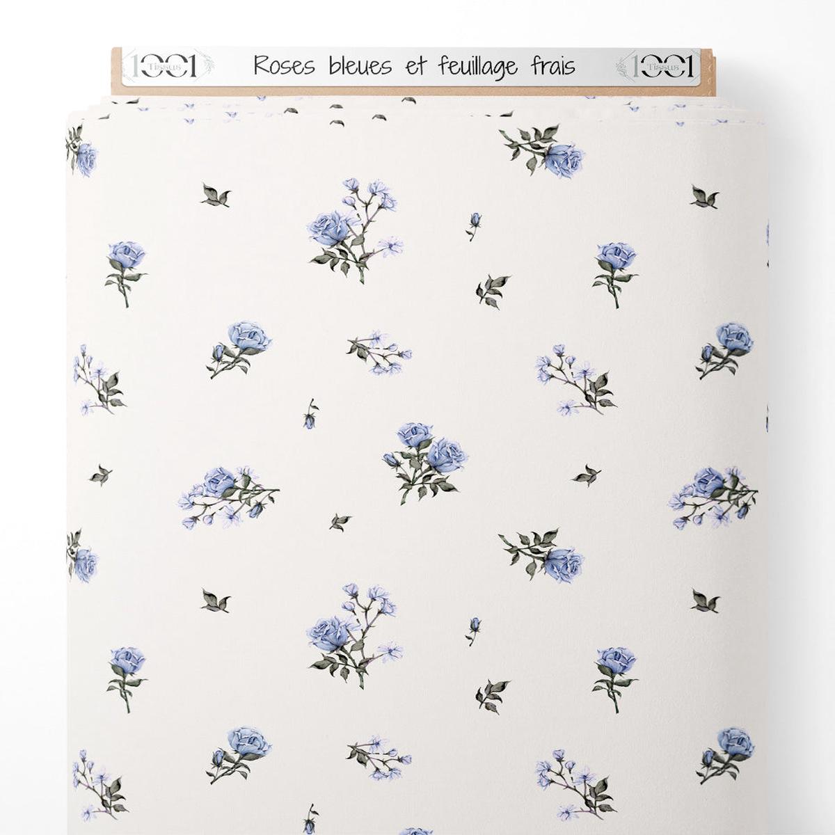 tissu-roses-bleues-et-feuillage-frais