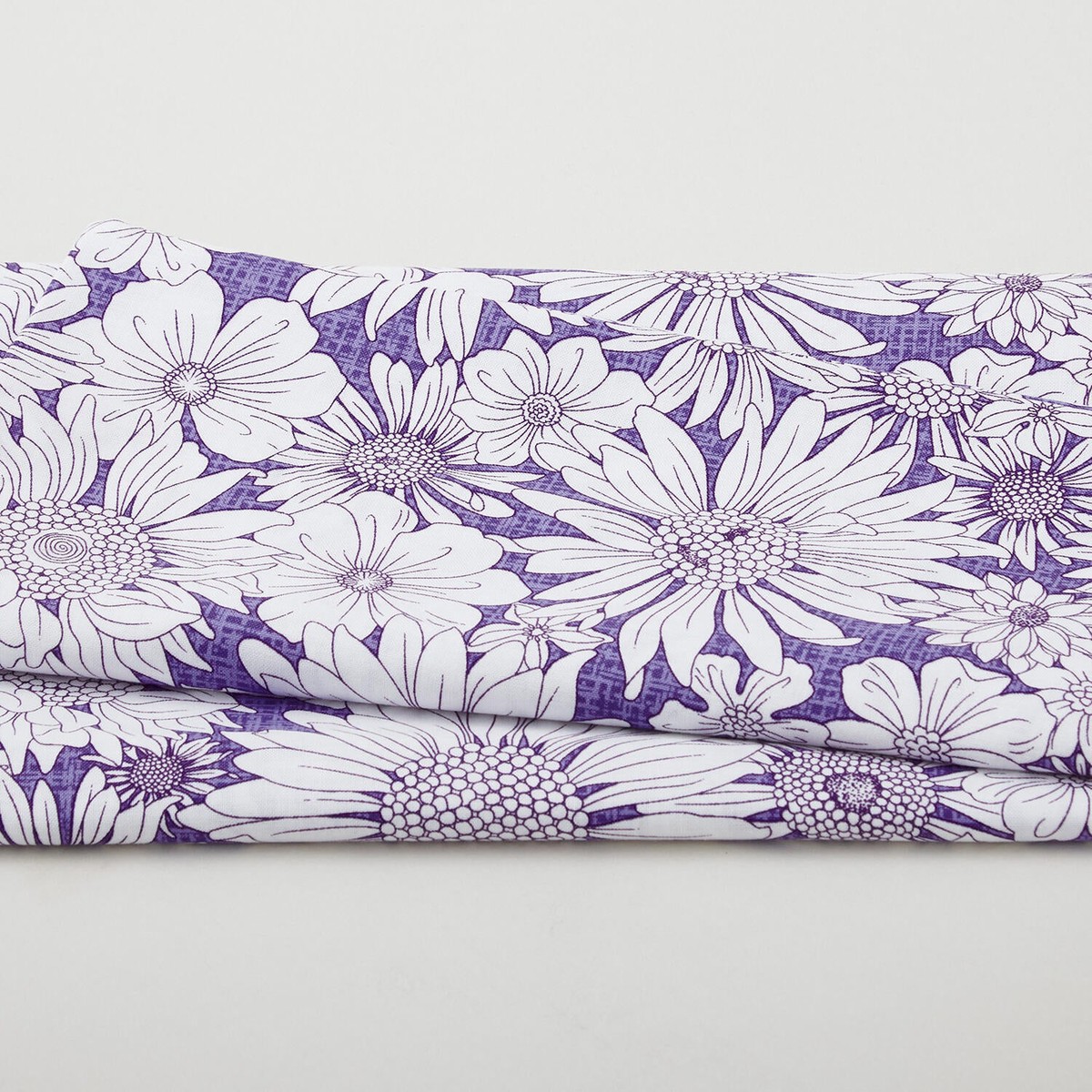 porch-swing-upsy-daisy-purple-2-yard-cut