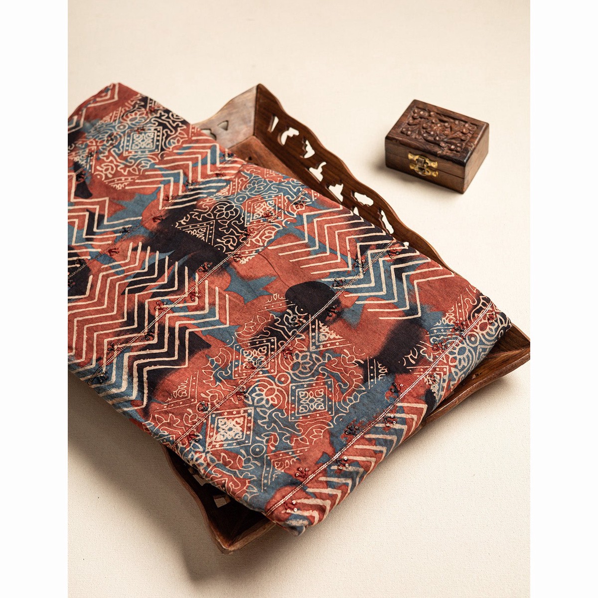 chanderi-silk-sequined-fabric