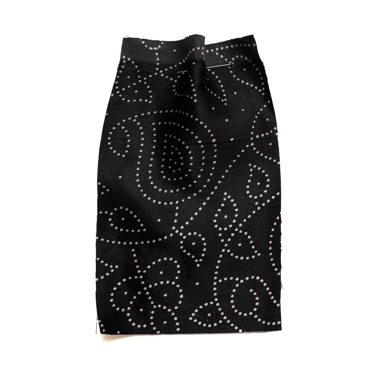 viscose-sateen-celestial-black