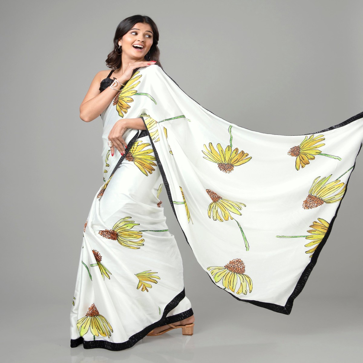 beautiful-vintage-floral-saree