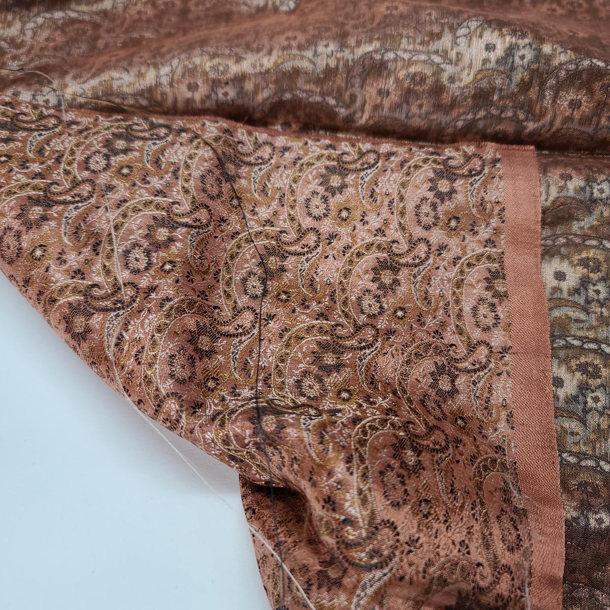 rosy-breeze-silk-woven-pink-multi-paisley-0-7m-bundle