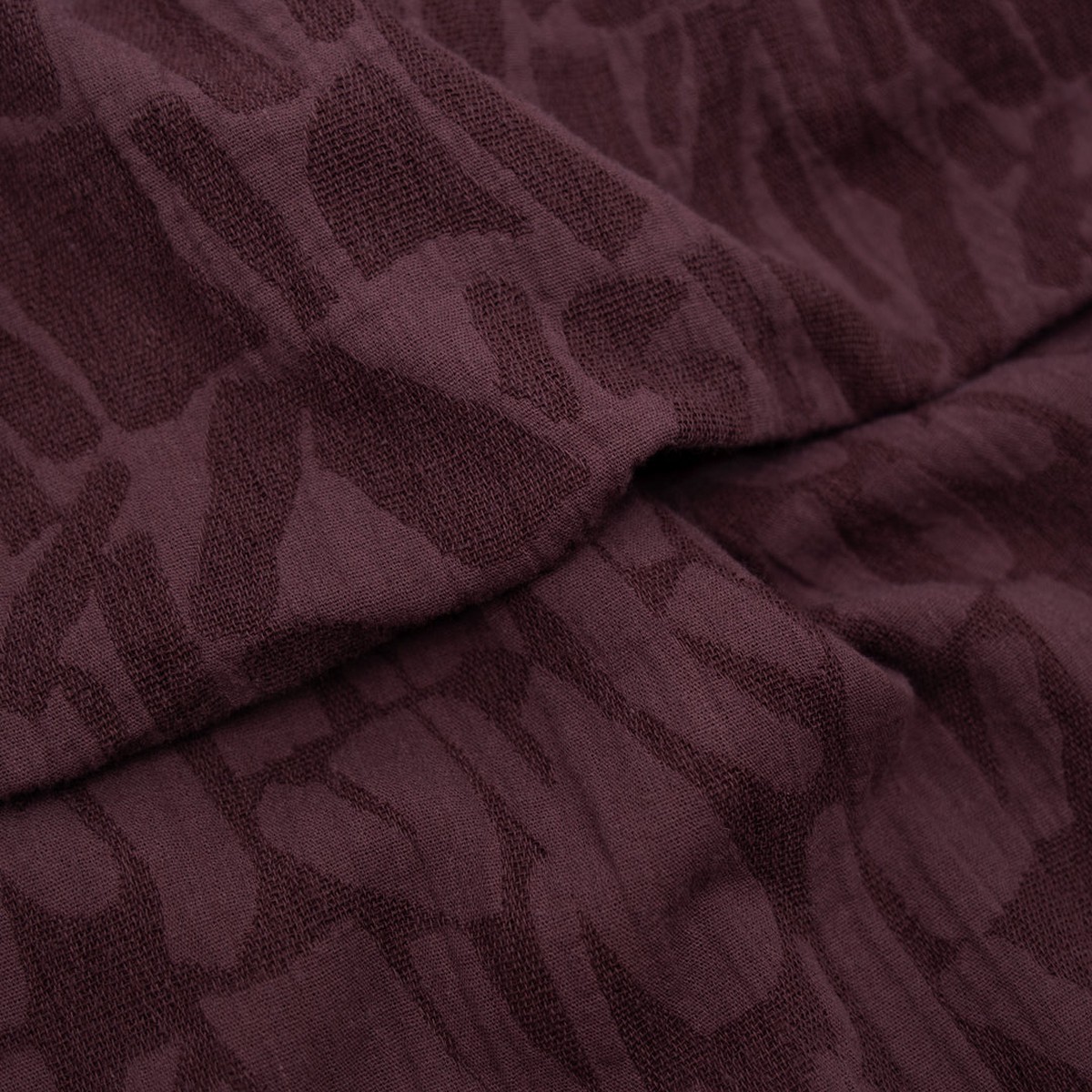 abstract-textured-cotton-blend-jacquard-boysenberry