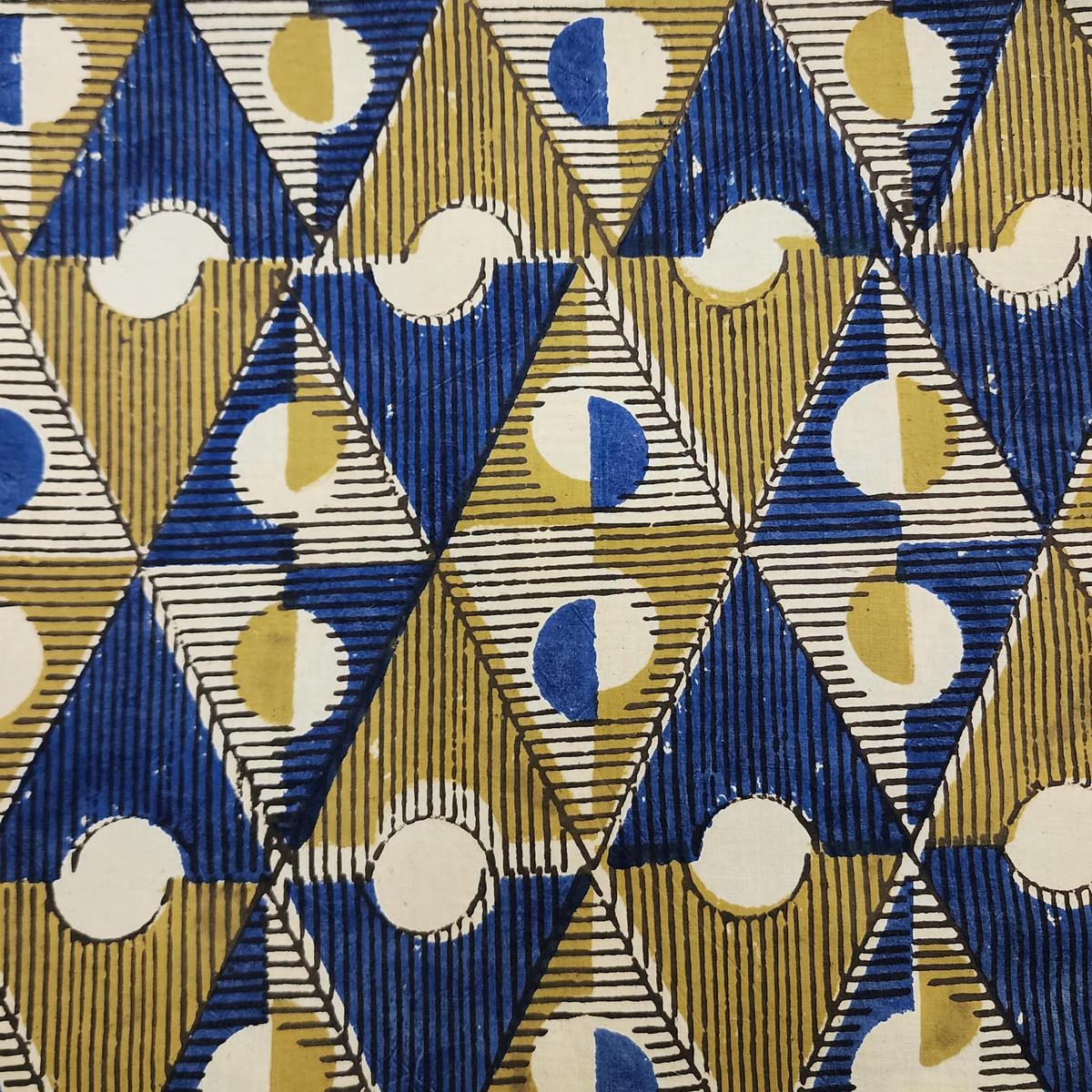 pure-cotton-ajrak-geometrical-design-cream-with-blue-hand-block-print-fabric