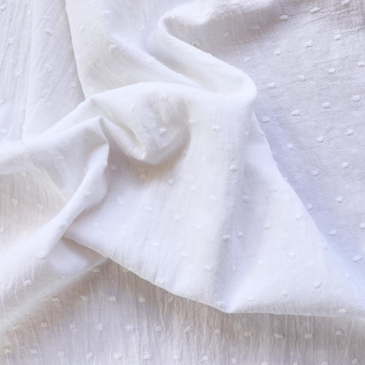 cotton-dobby-white-end-of-bolt-115cm