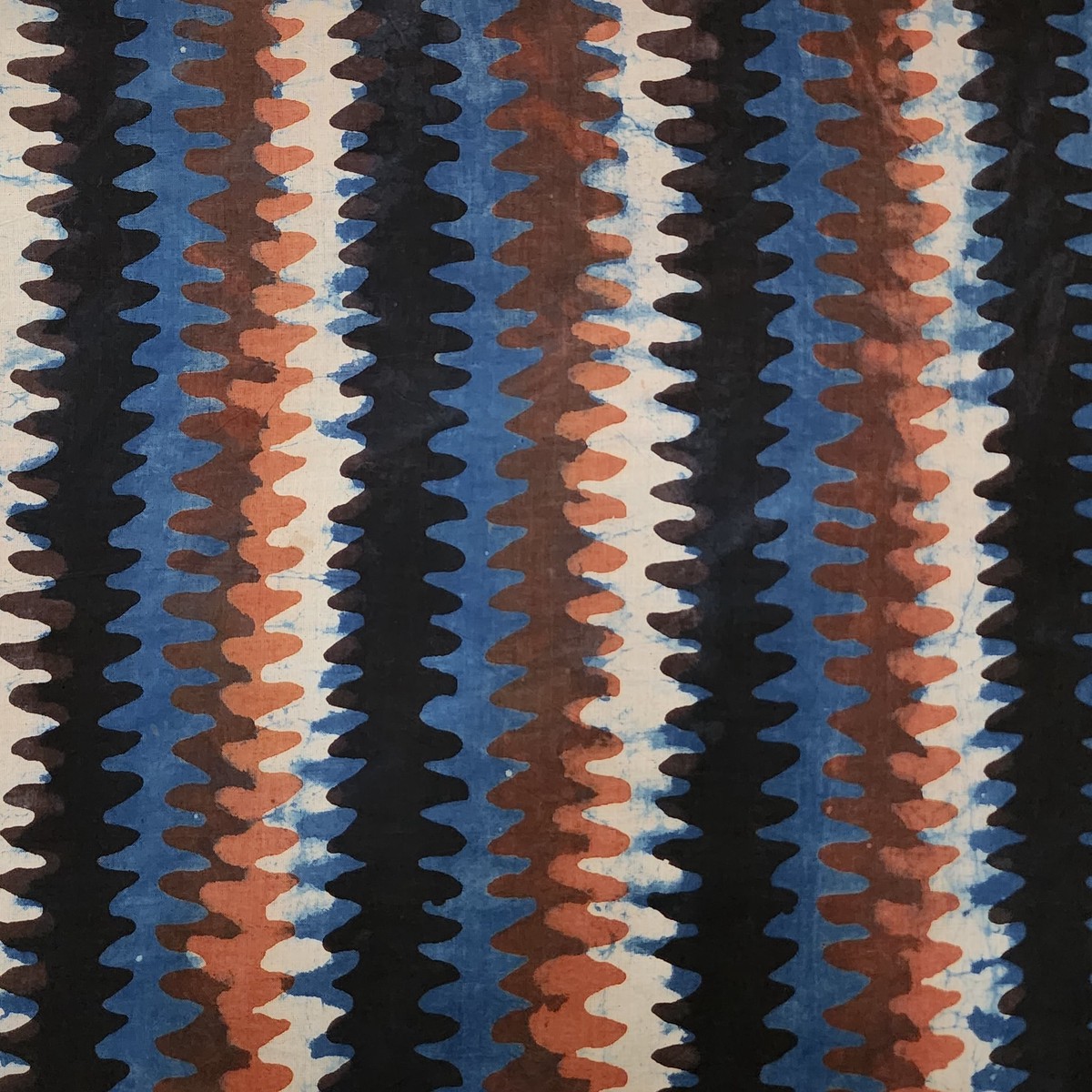 pure-cotton-bagru-black-with-maroon-and-blue-border-hand-block-print-fabric
