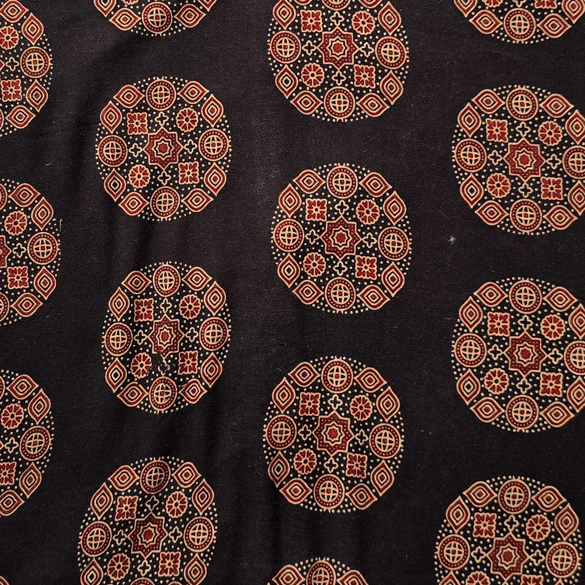 pure-cotton-vegetable-dyed-ajrak-rust-black-with-space-out-circle-motifs-hand-block-print-fabric