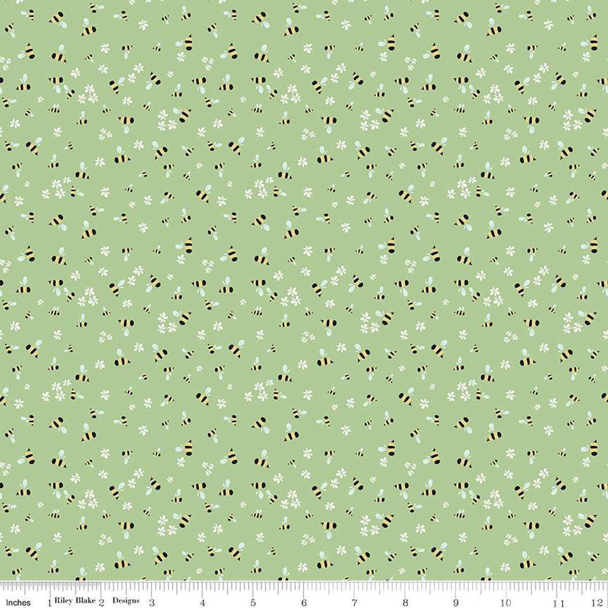 sale-clover-farm-bees-c14764-pistachio-riley-blake-designs-scattered-flowers-floral-quilting-cotton-fabric