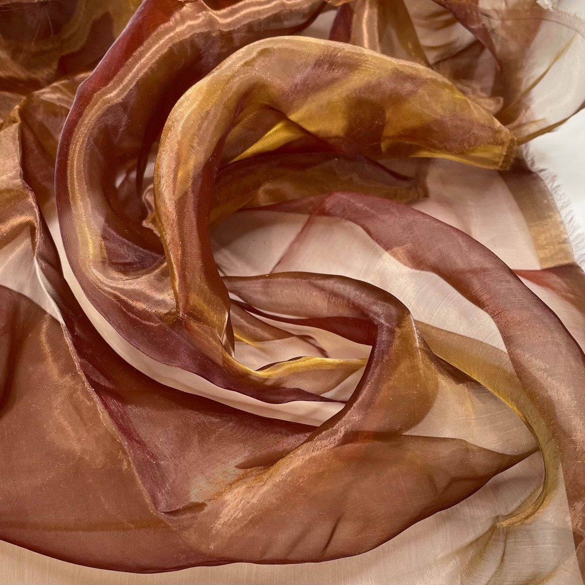 second-chance-organza-synthetic-blend-woven-gold-red-3m-bundle