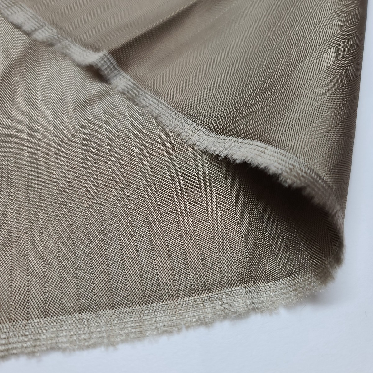 golden-desert-poly-woven-beige-stripes-1-5m-bundle