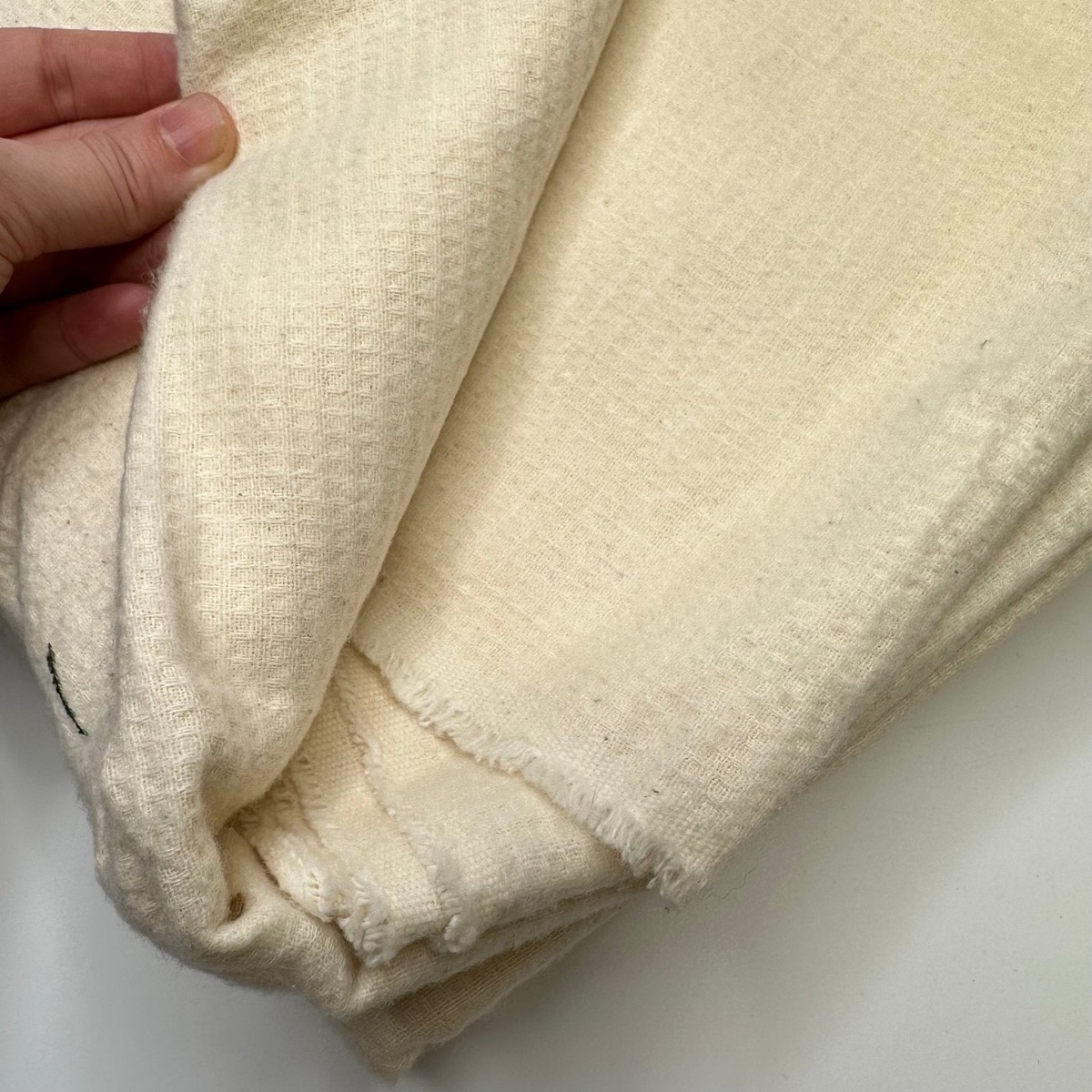 thin-batting-batting-cotton-blend-woven-cream-2-25m-bundle