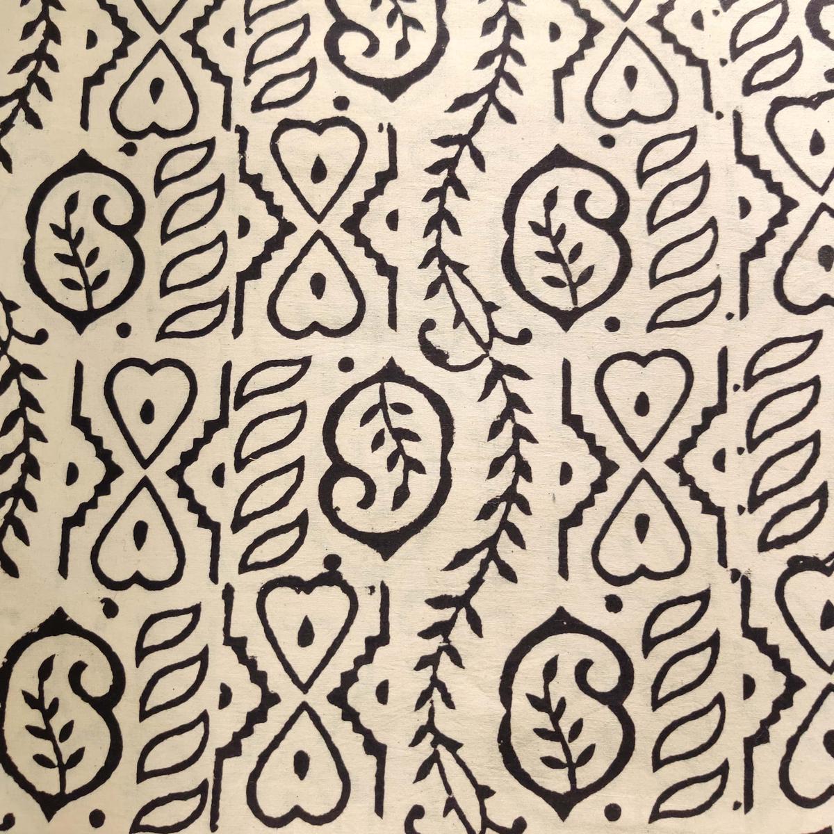 pure-cotton-bagru-with-black-tribal-art-hand-block-print-fabric