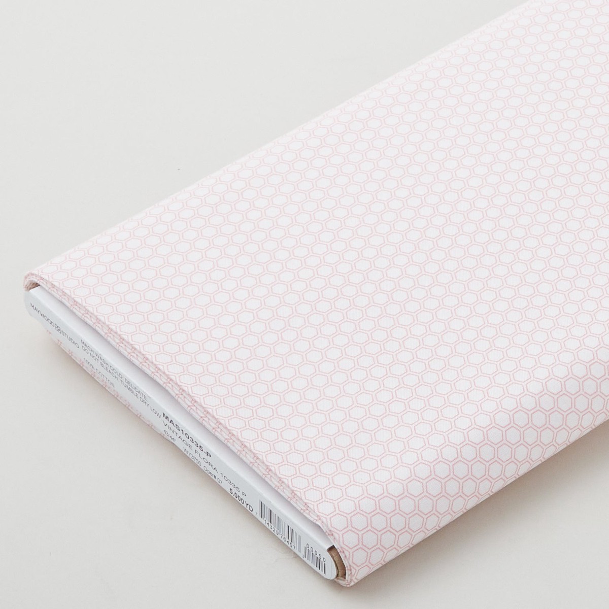 vintage-flora-honeycomb-pink-5-yard-bolt