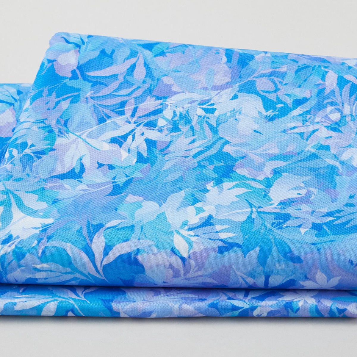 artful-blooms-leaves-periwinkle-2-yard-cut