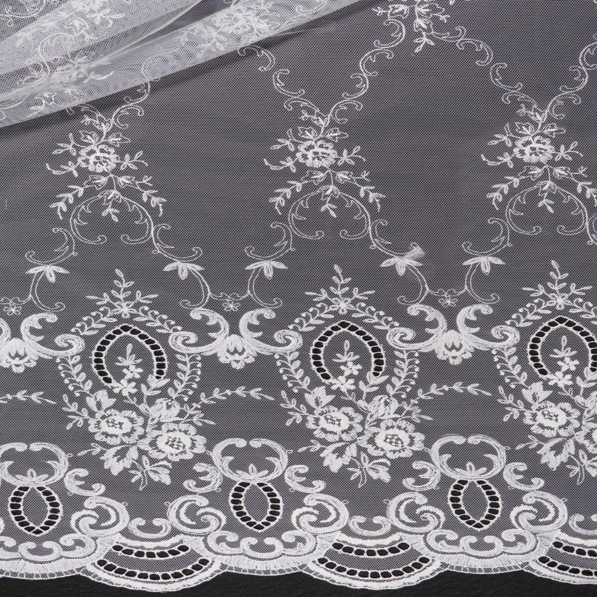 scalamandre-outlet-fabric-charolais-scalloped-edge-sheer-fabric-ecru-matte-aa-00016012-new-sku-aa60120001