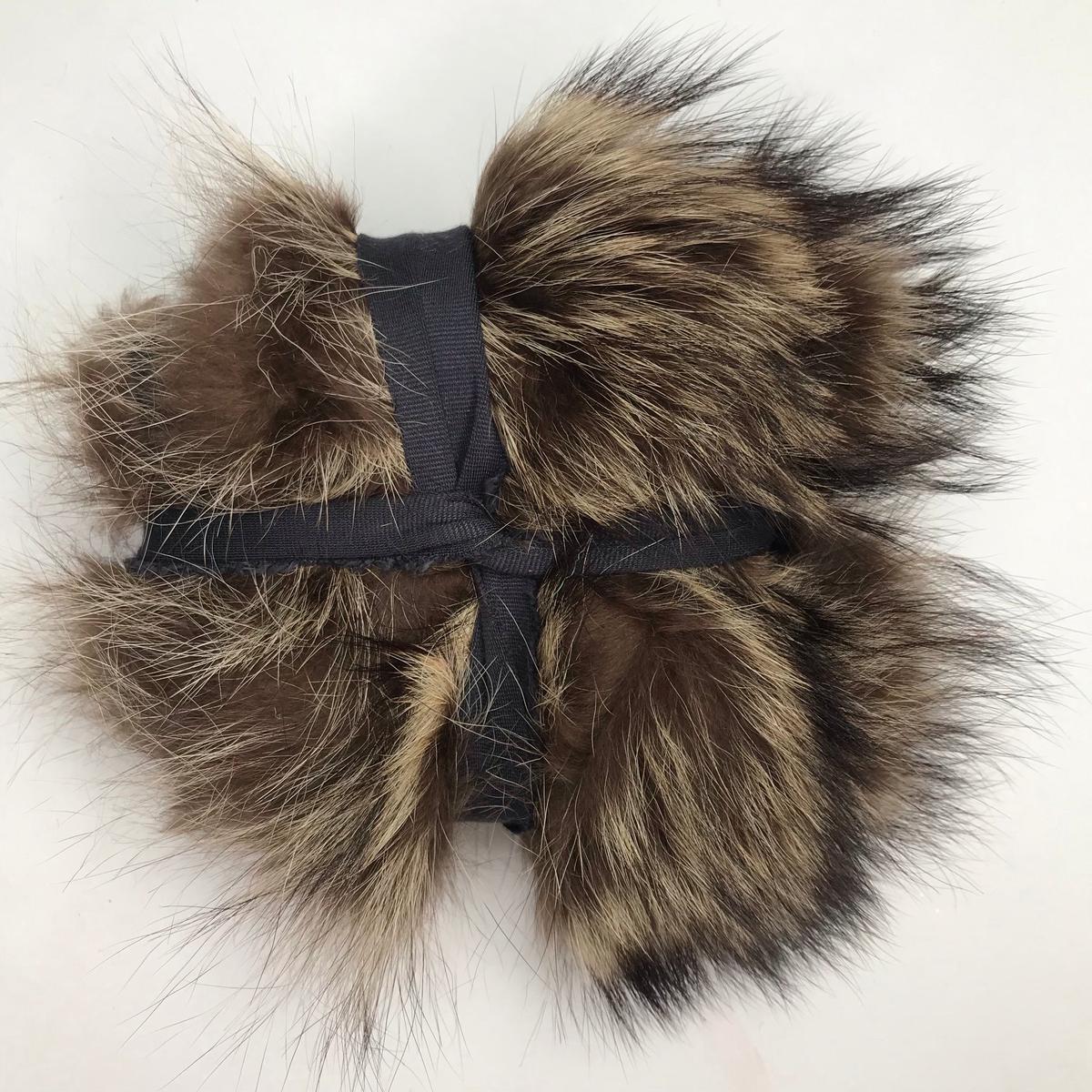 biscuit-lover-faux-fur-surprise-pack