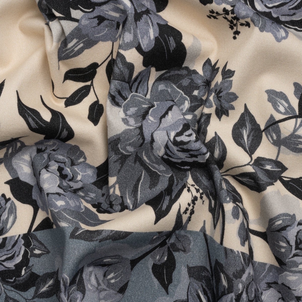 brushed-stretch-cotton-twill-panel-blue-and-cream-roses-mood-exclusive-space-for-grace