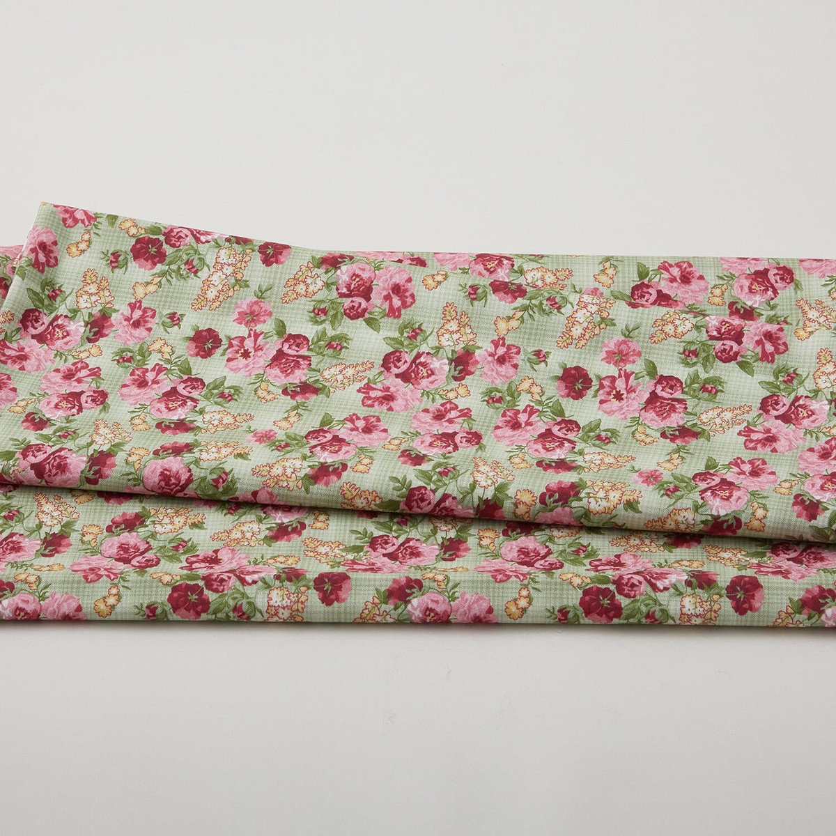 floral-fling-garden-packed-floral-over-plaid-green-2-yard-cut