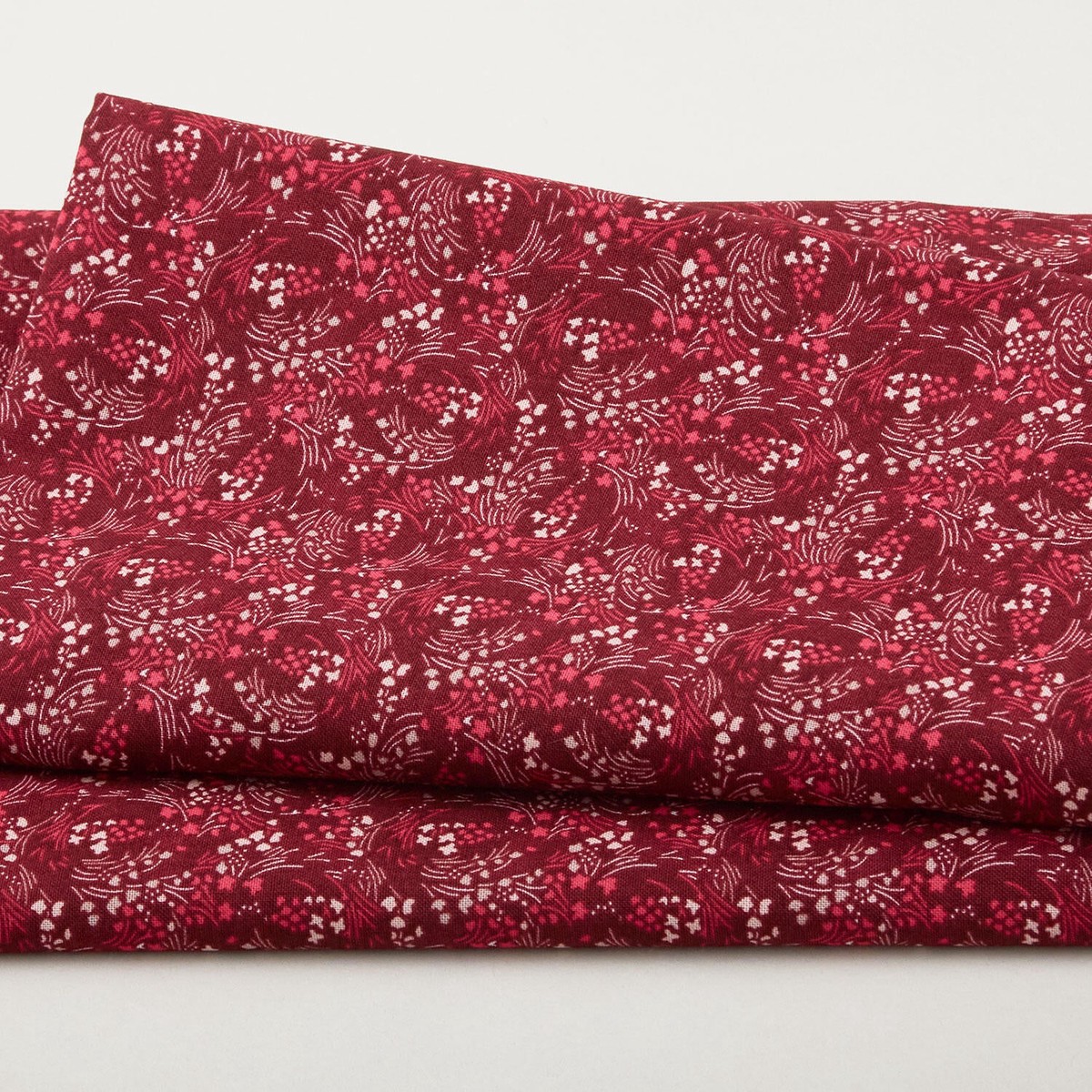 filippa-s-line-flowers-lines-dots-red-2-yard-cut