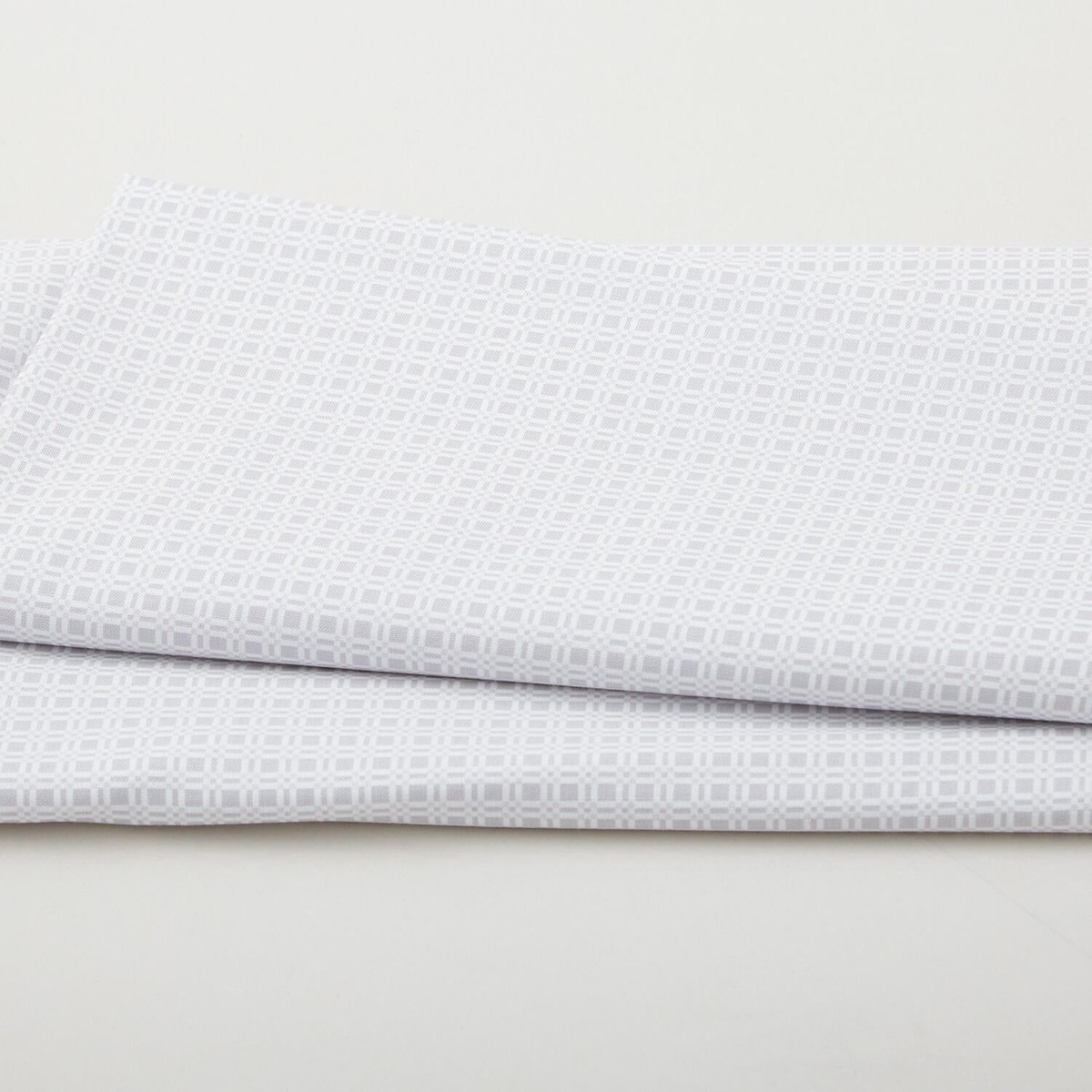 happy-heart-grid-grey-2-yard-cut