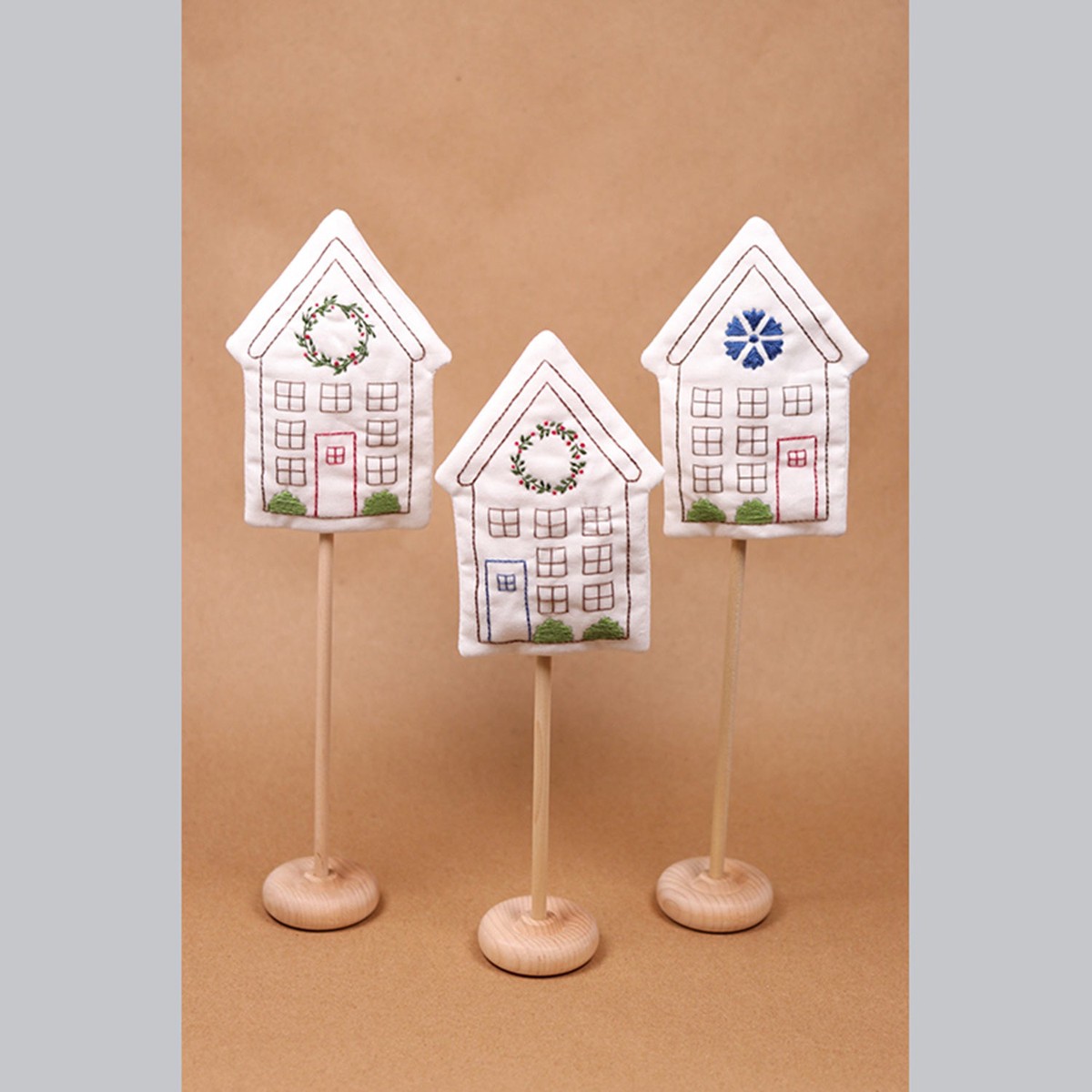 holiday-houses-embroidery-kit