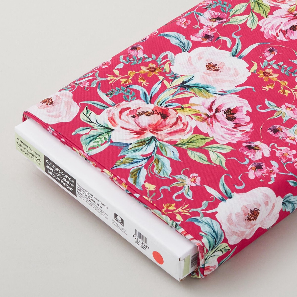 delicate-petals-luscious-blooms-honeysuckle-8-yard-bolt