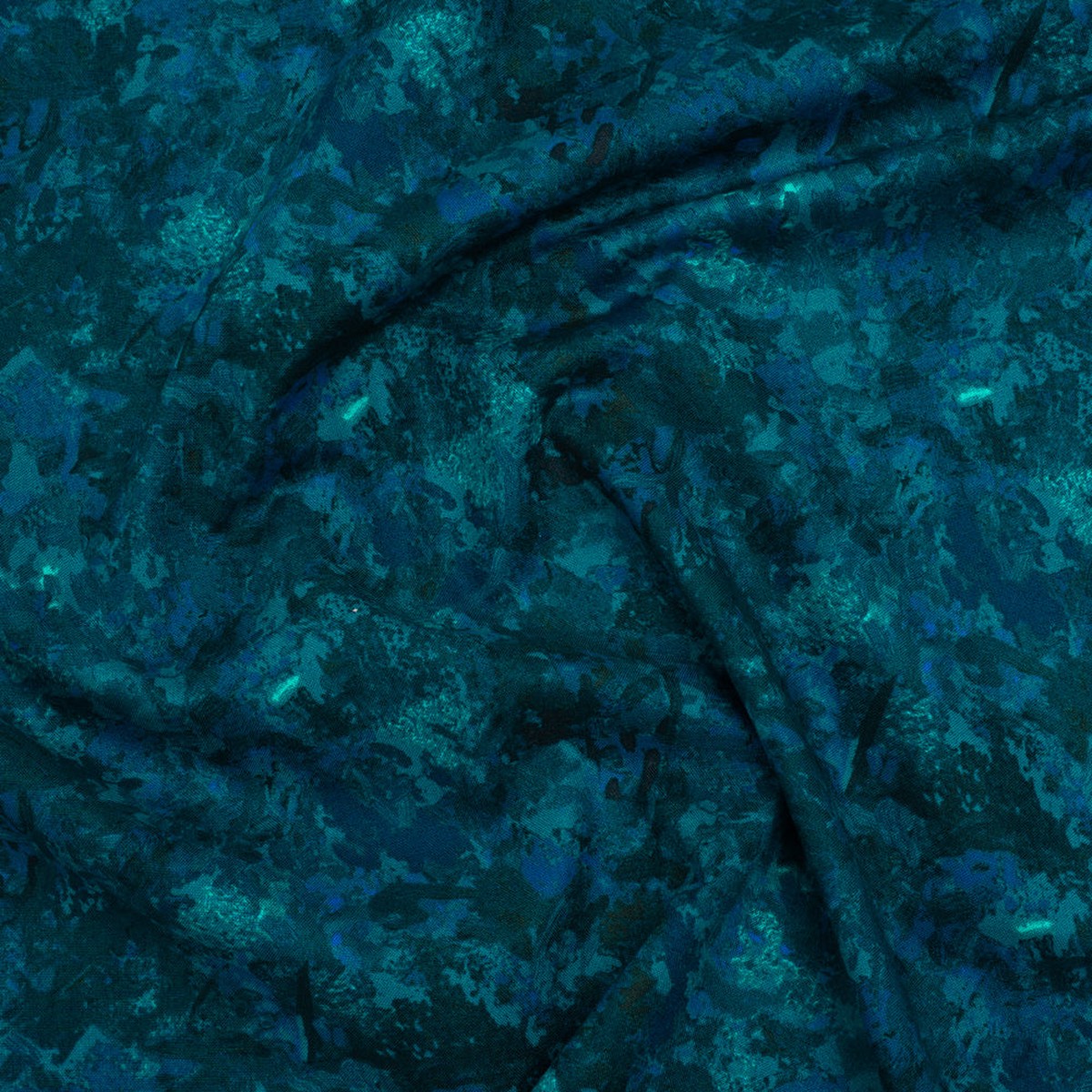 printed-quilting-cotton-by-deborah-edwards-for-northcott-studio-juniper-painterly-abstract-chroma-collection