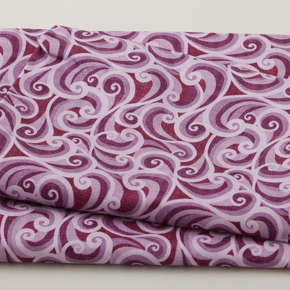 amethyst-shadows-favorites-swirls-purple-2-yard-cut