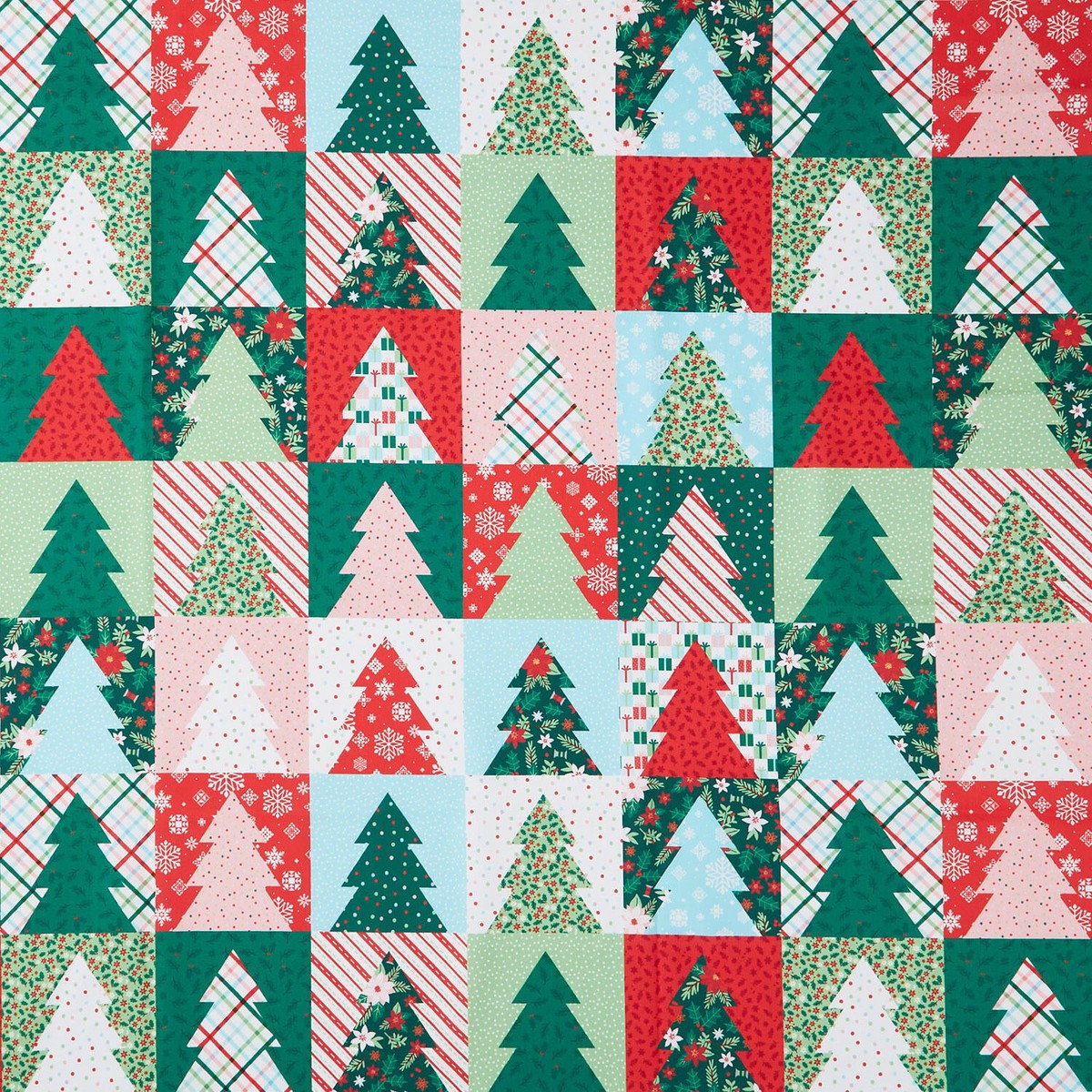 christmas-in-quilt-town-tree-cheater-yardage