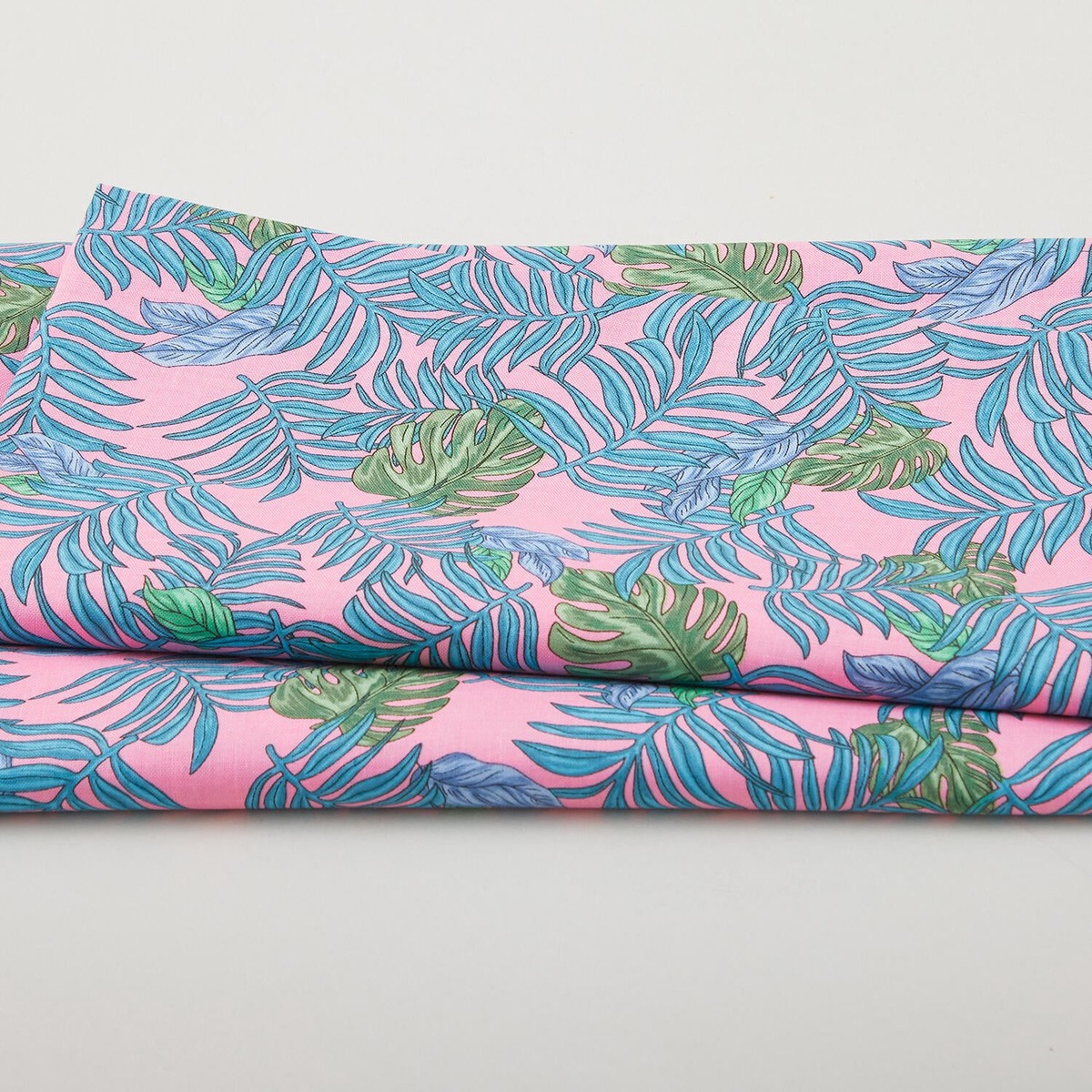 botanical-radiants-monstera-mash-bubble-gum-2-yard-cut