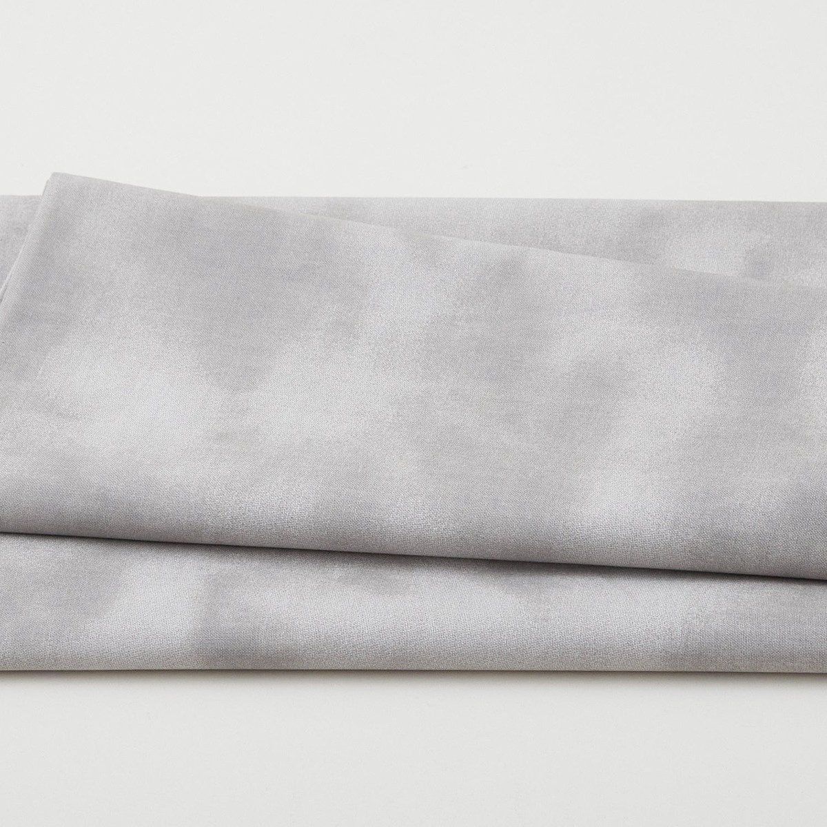nature-s-bounty-calico-texture-grey-3-yard-cut