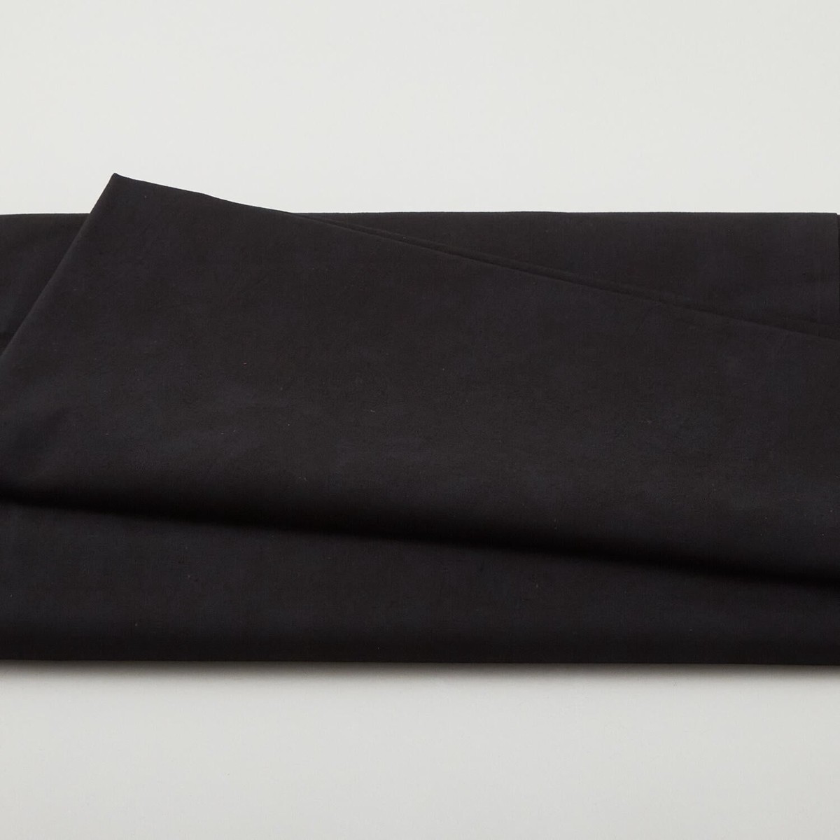 artisan-batiks-prisma-dyes-black-3-yard-cut