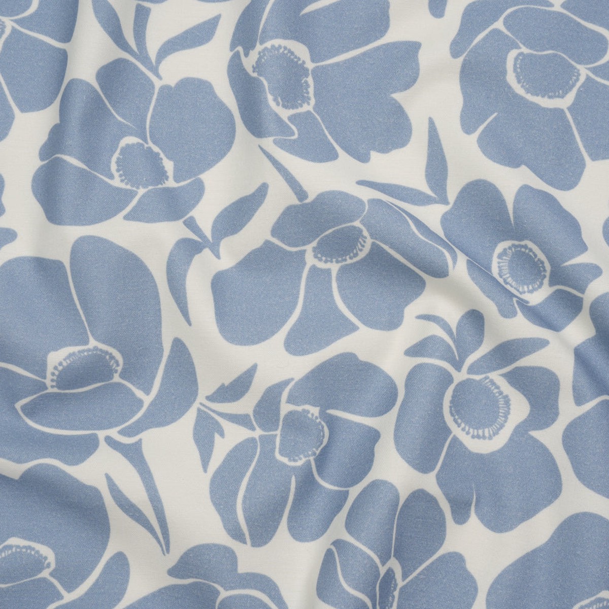 brushed-cotton-woven-blue-and-off-white-simple-poppies-mood-exclusive-poppy-impressions-print