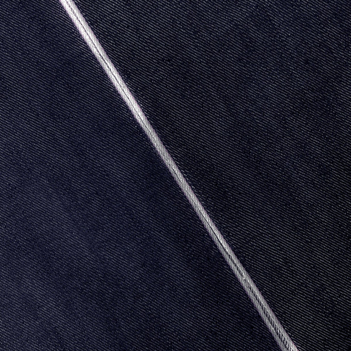 dark-navy-blue-8-oz-cotton-japanese-selvedge-denim-fabric