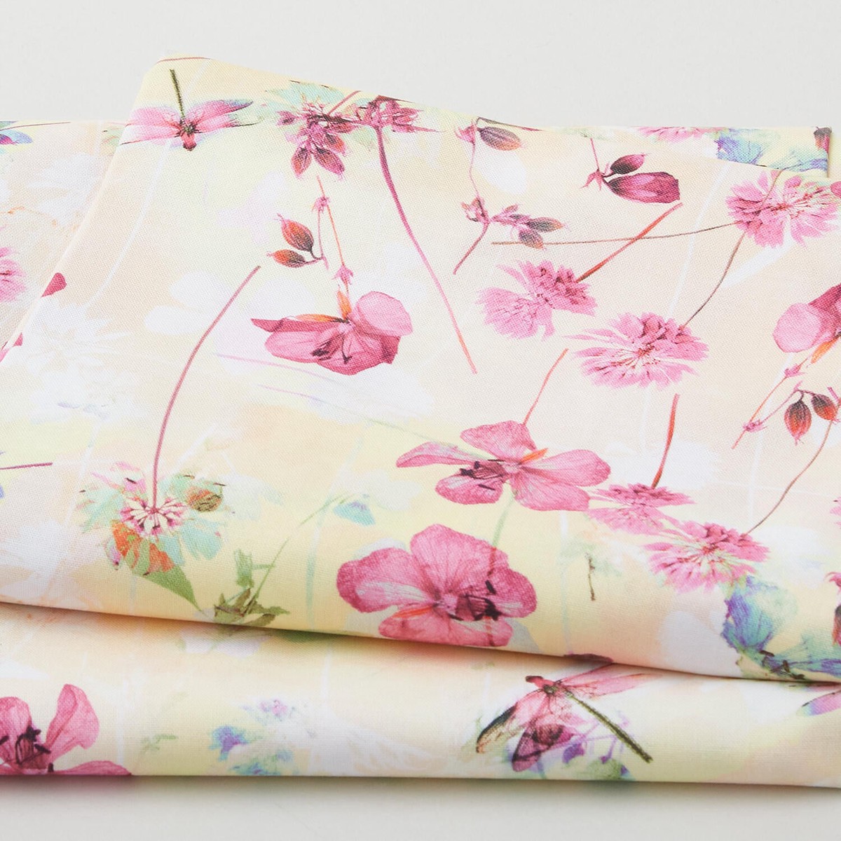 green-garden-favorites-petal-flowers-2-yard-cut