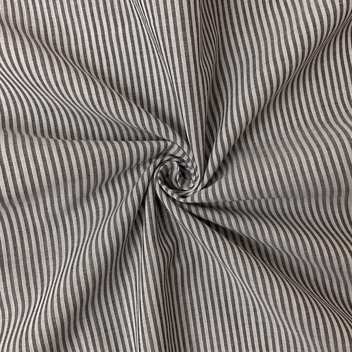 black-white-cotton-stripe-voile-woven-fabric