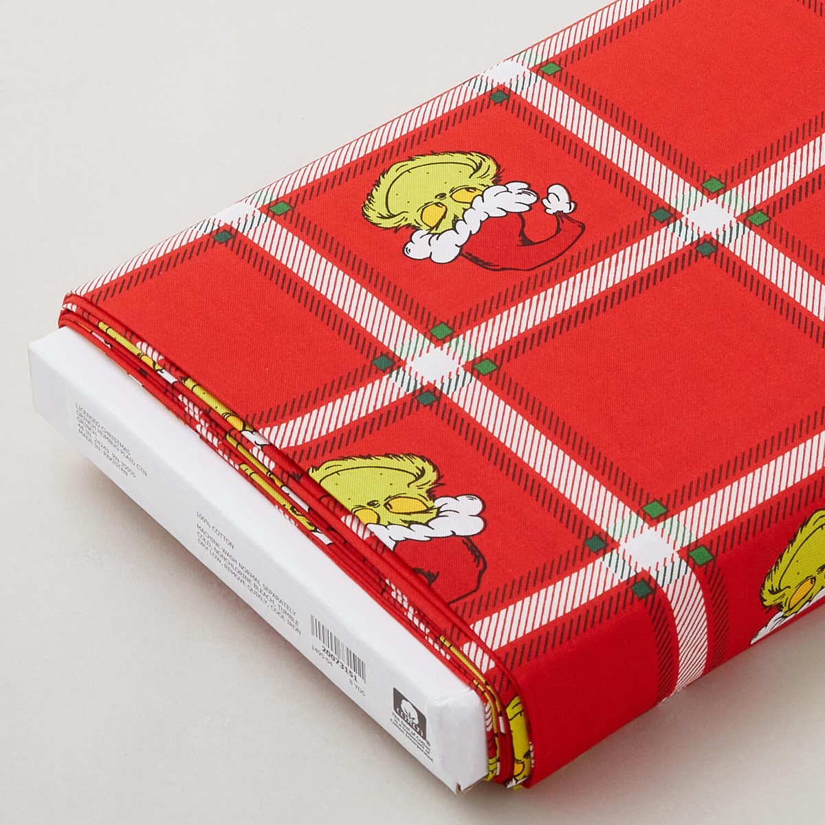 how-the-grinch-stole-christmas-grinch-plaid-red-8-yard-bolt