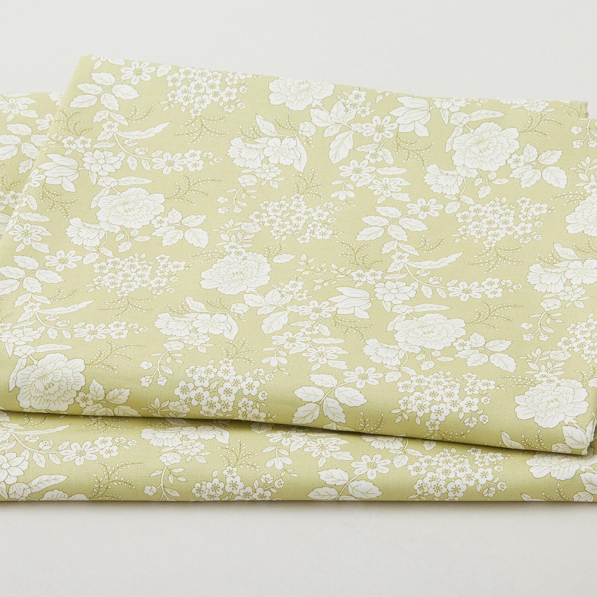 tranquility-floral-light-green-3-yard-cut