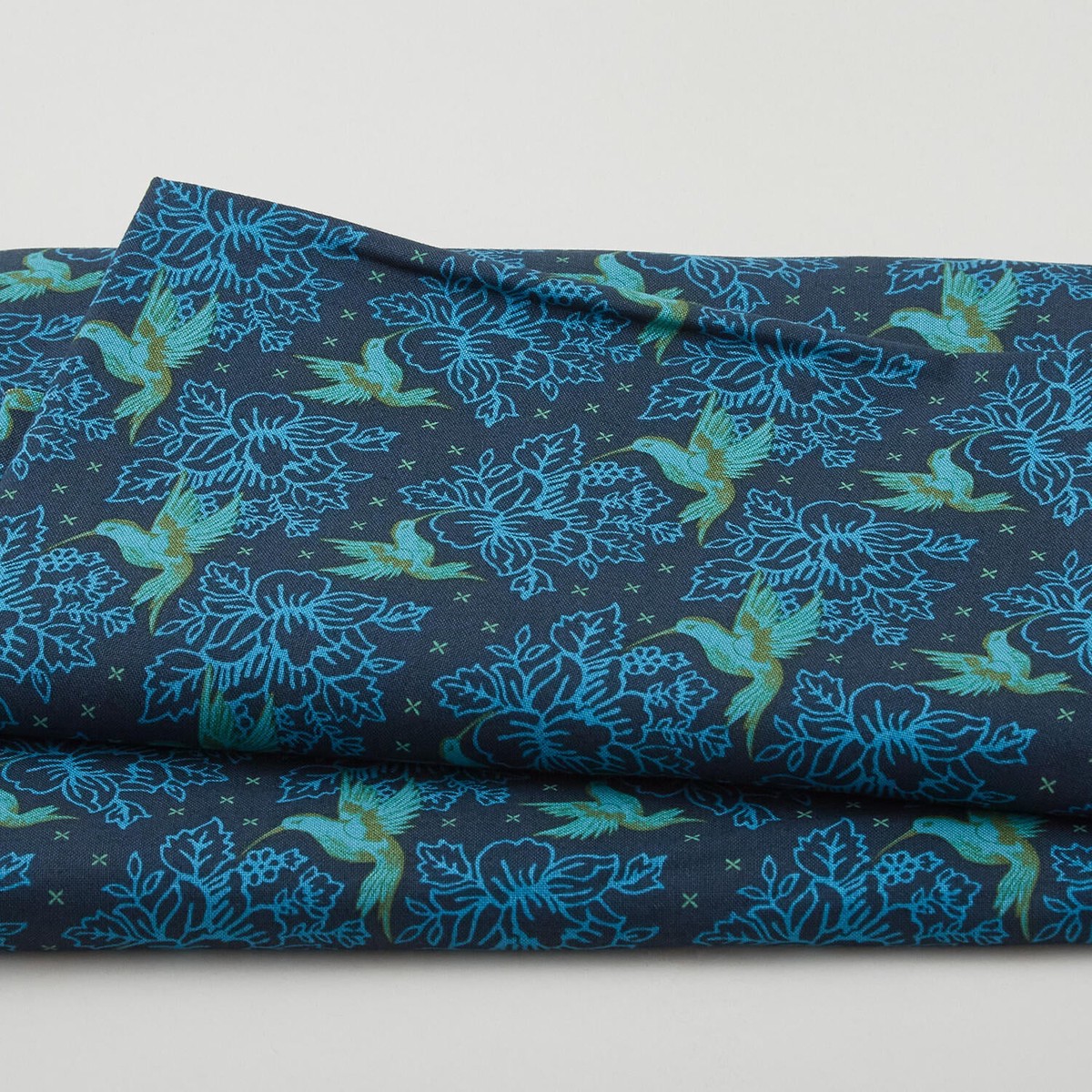 field-cloth-enchanted-bliss-2-yard-cut
