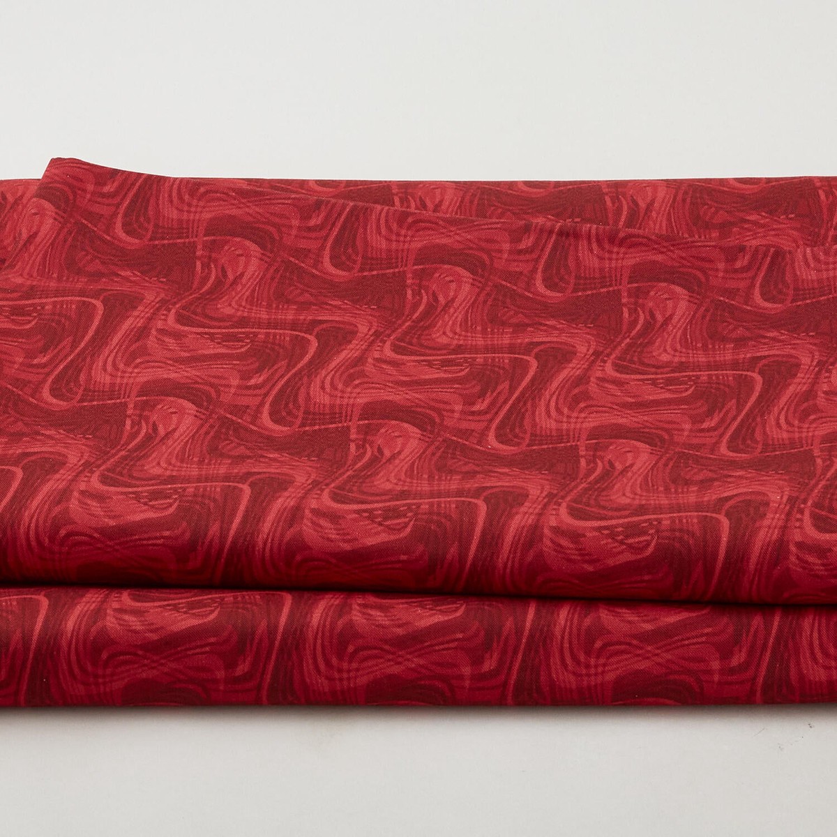 whirlwind-118-wavy-lines-red-3-yard-cut