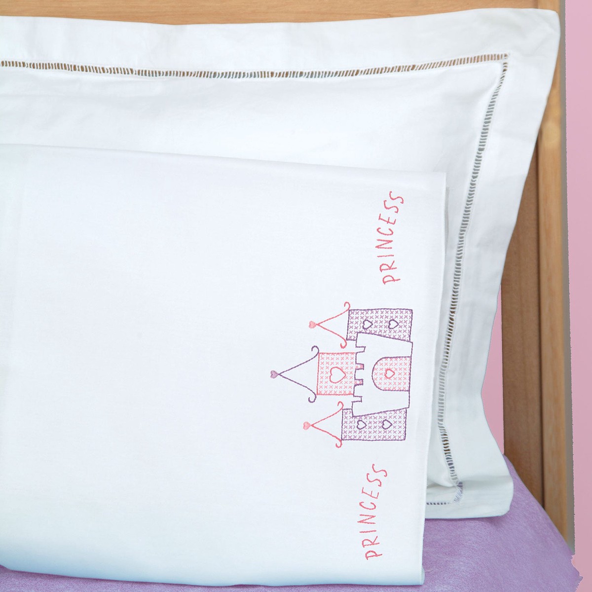 princess-embroidery-child-pillowcase