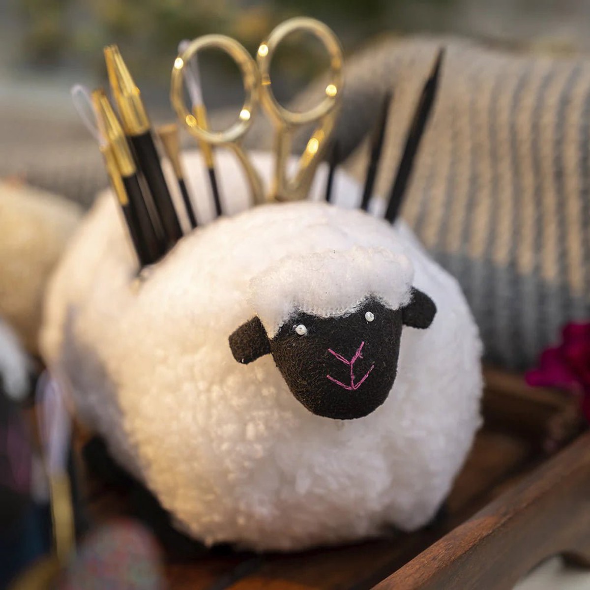 lantern-moon-sherpa-accessories-holder