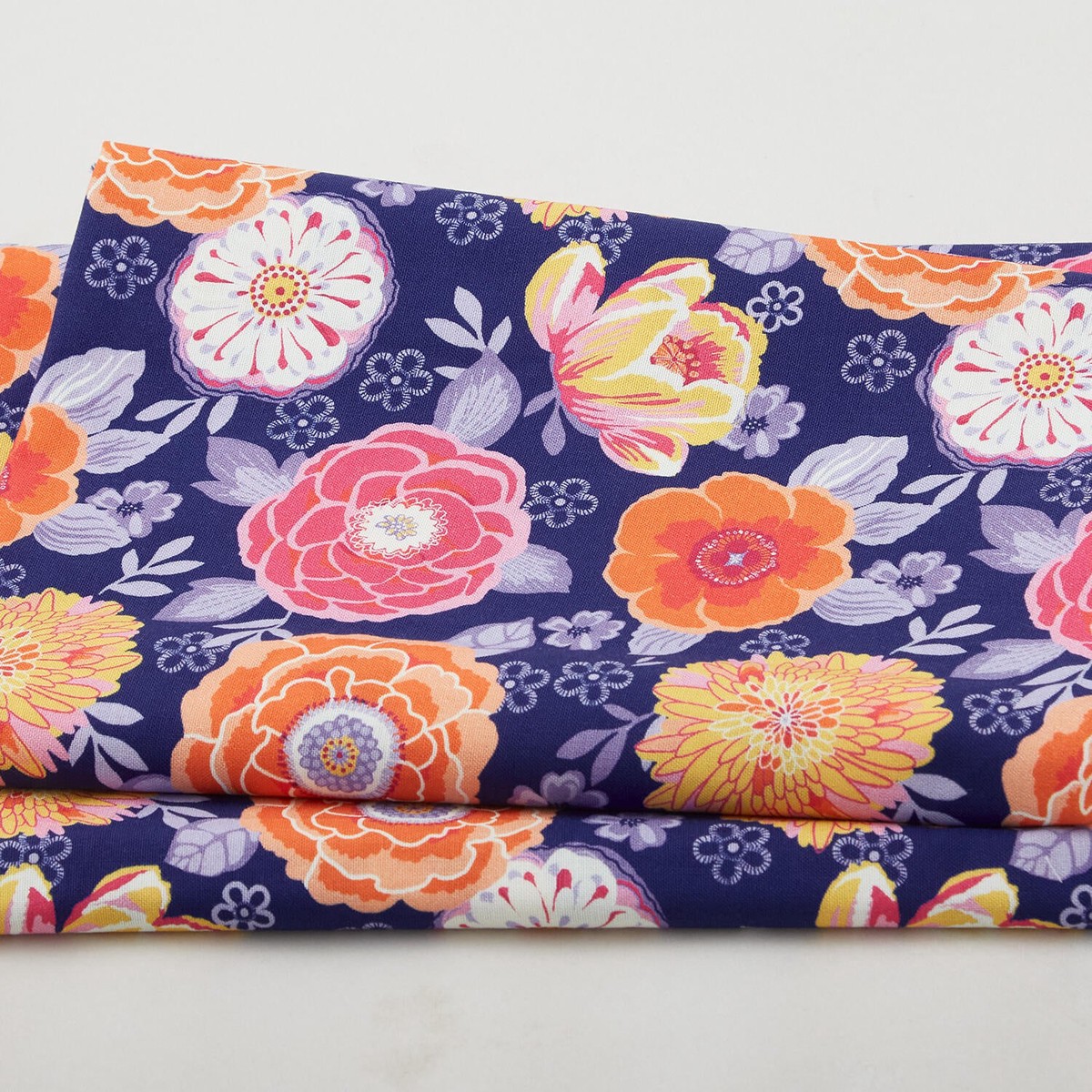 walking-on-sunshine-large-flowers-purple-2-yard-cut