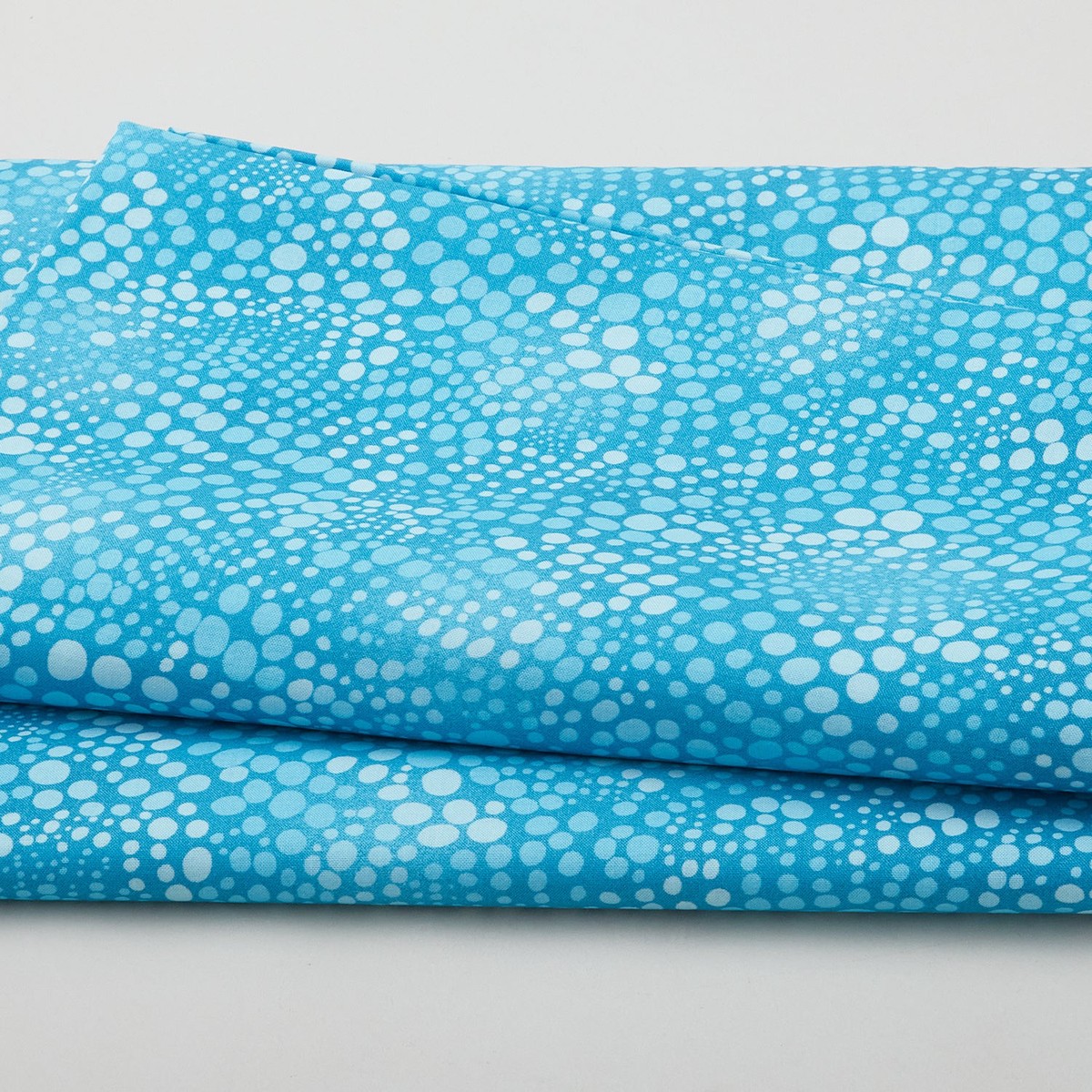 dot-to-dot-aqua-118-wide-3-yard-cut
