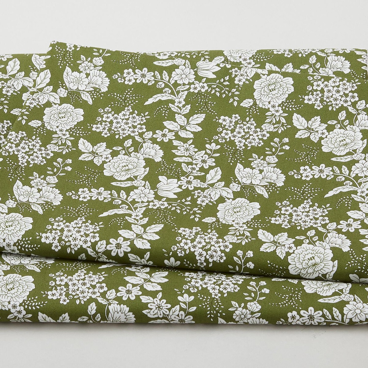 tranquility-floral-dark-green-3-yard-cut