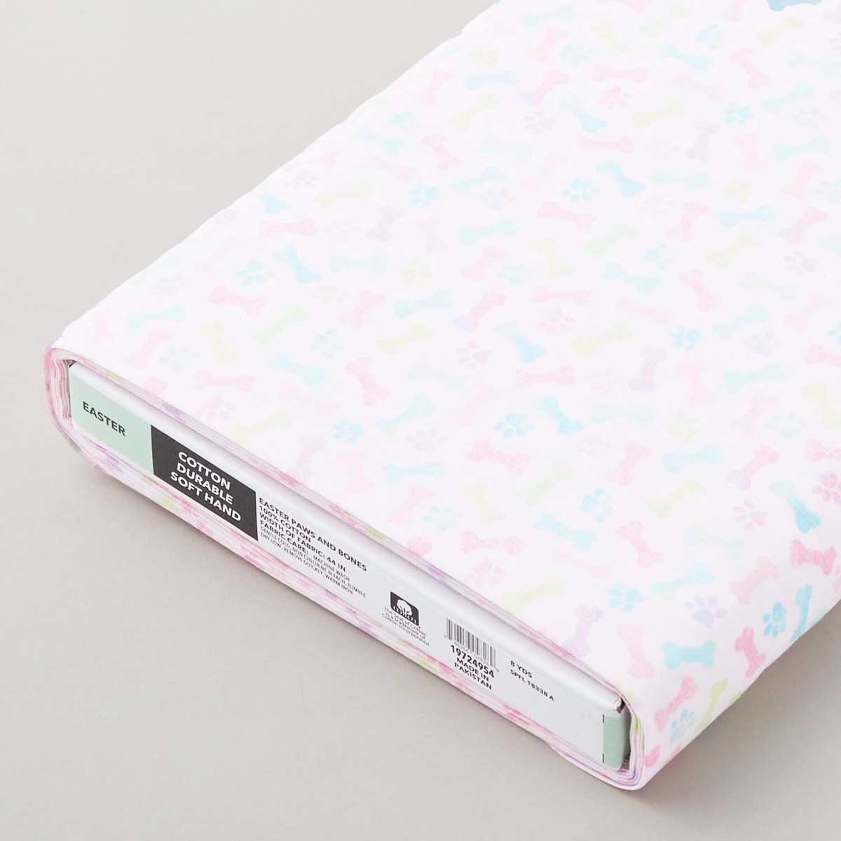 spring-fling-pastel-paws-8-yard-bolt